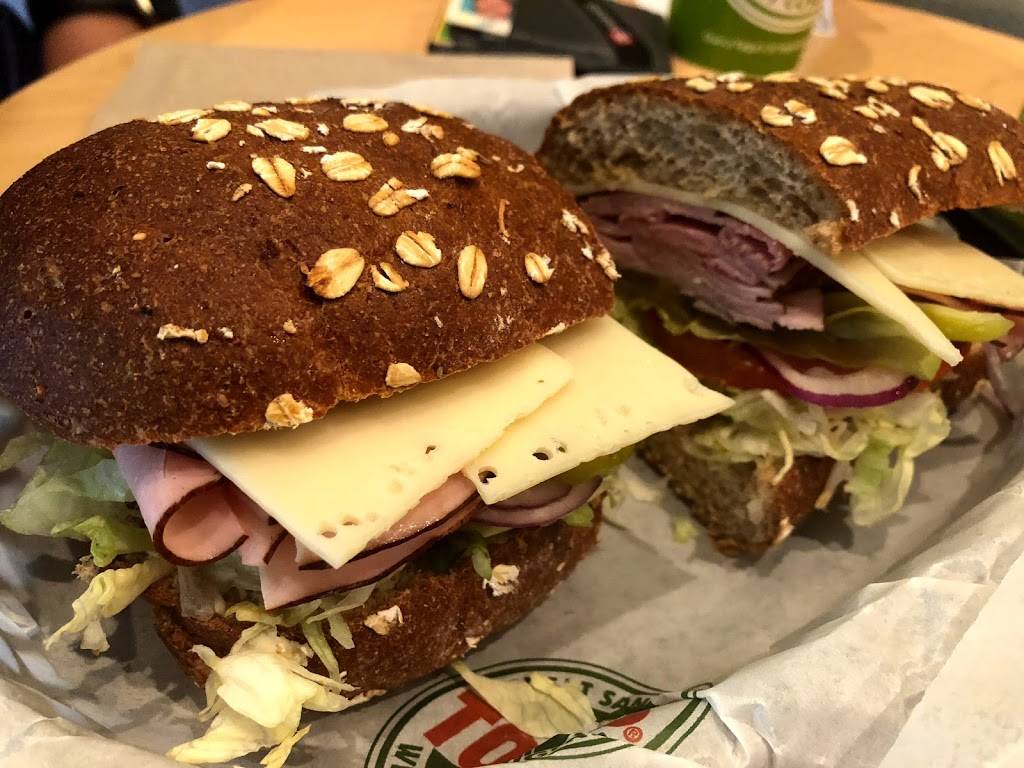 TOGOS Sandwiches | meal takeaway | 21506 Victory Blvd, Woodland Hills, CA 91367, USA | 8188833292 OR +1 818-883-3292