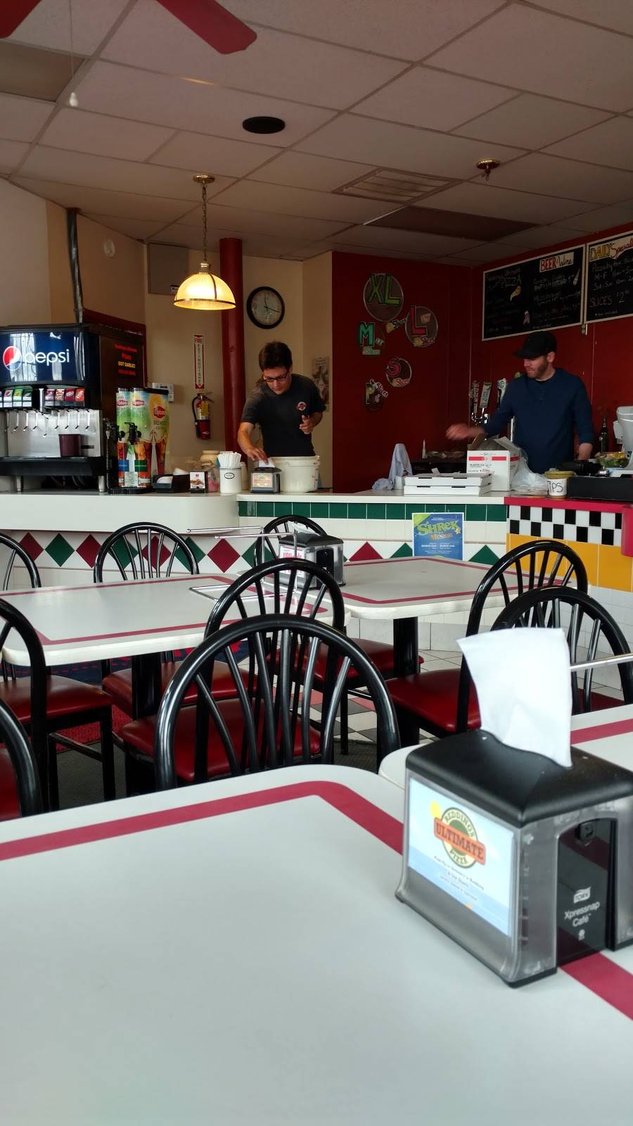 Reddings Ultimate Pizza | restaurant | 1730 Pleasant St, Redding, CA 96001, USA | 5302418646 OR +1 530-241-8646