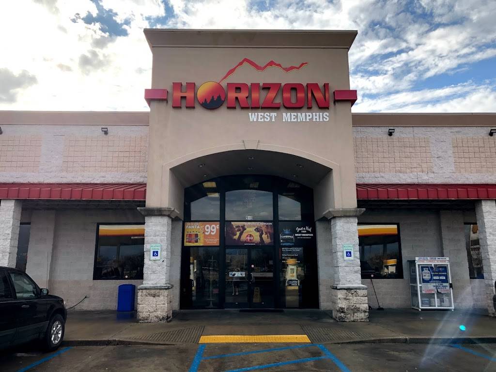 Horizon Pizzano | restaurant | 900 N Airport Rd, West Memphis, AR 72301, USA | 8705592463 OR +1 870-559-2463