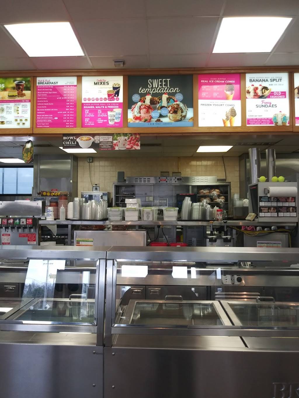 Braums Ice Cream & Burger Restaurant | restaurant | 1600 Fayetteville Rd, Van Buren, AR 72956, USA | 4794743030 OR +1 479-474-3030