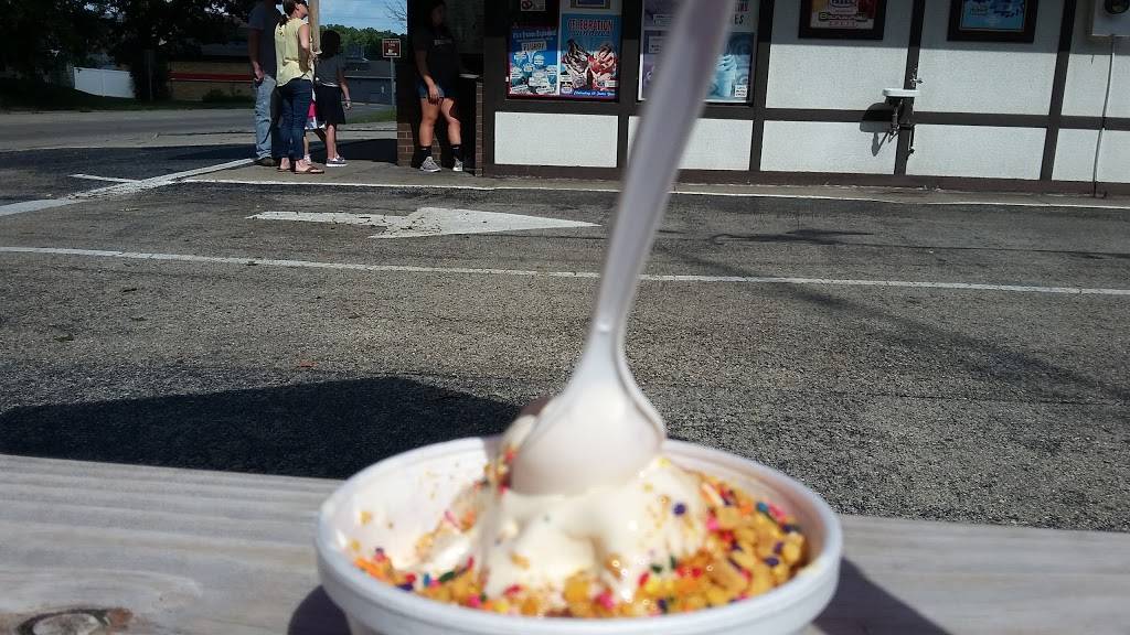 Tastee Freez | restaurant | 309 E Dakota St, Spring Valley, IL 61362, USA | 8156642736 OR +1 815-664-2736