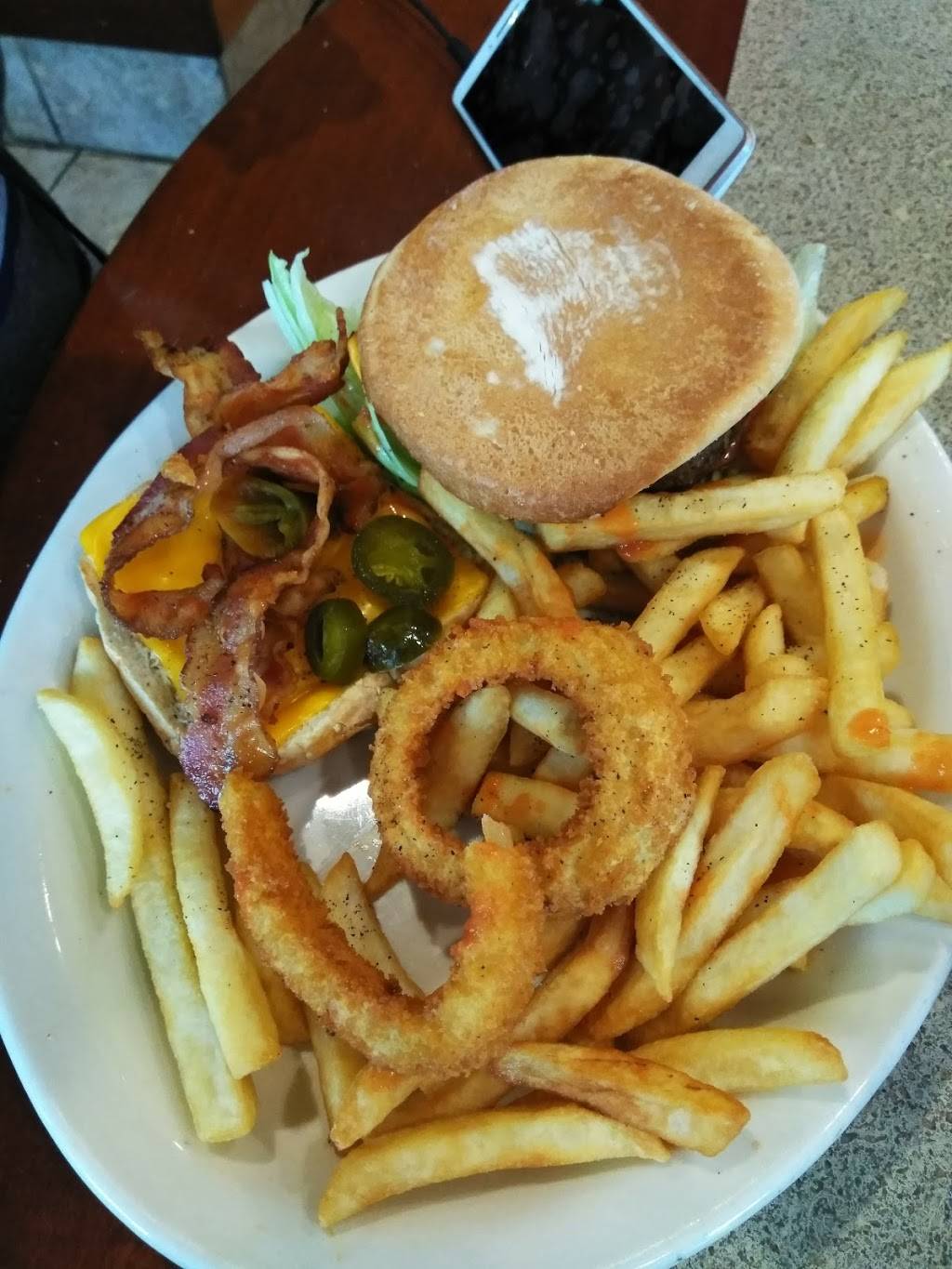 Esquire | restaurant | 105-45 Cross Bay Blvd, Jamaica, NY 11417, USA | 7188457600 OR +1 718-845-7600