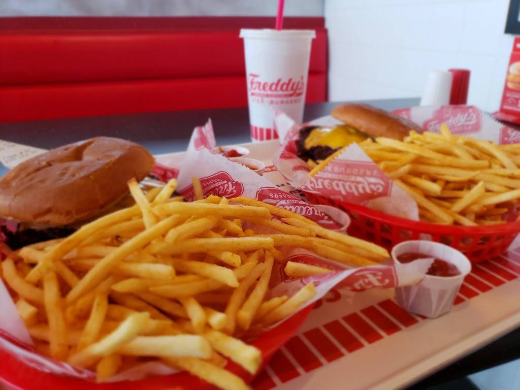 Freddys Frozen Custard & Steakburgers | restaurant | 140 Hatfield Dr #101, Morristown, TN 37814, USA | 4238392331 OR +1 423-839-2331