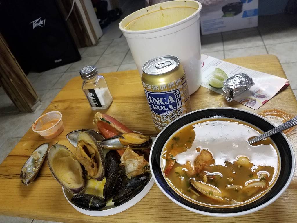 Restaurant Ecuador | restaurant | 2923 W Diversey Ave, Chicago, IL 60647, USA | 7733427870 OR +1 773-342-7870