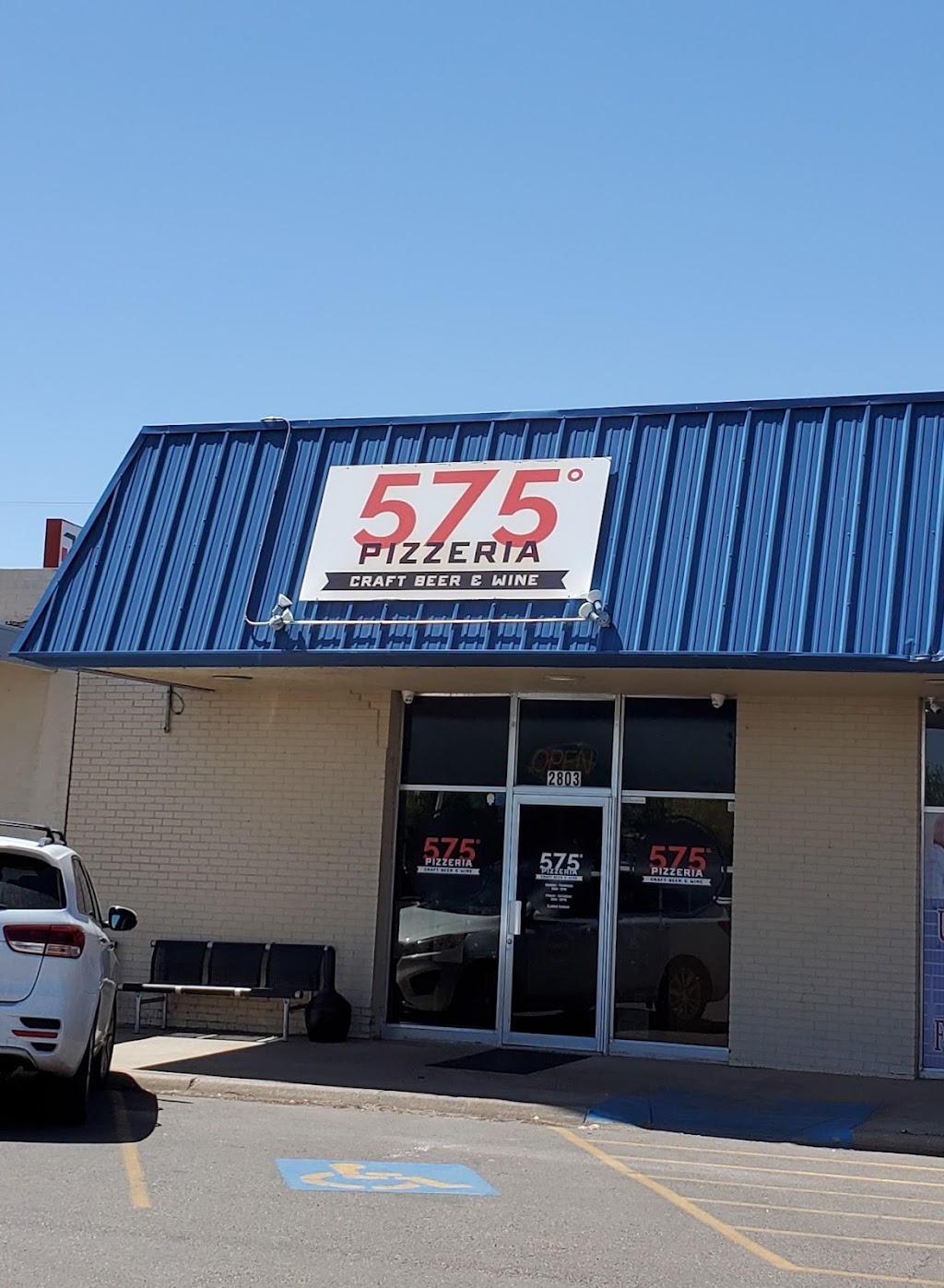 575 Pizzeria | restaurant | 2803 Civic Cir, Amarillo, TX 79109, USA | 8063225575 OR +1 806-322-5575