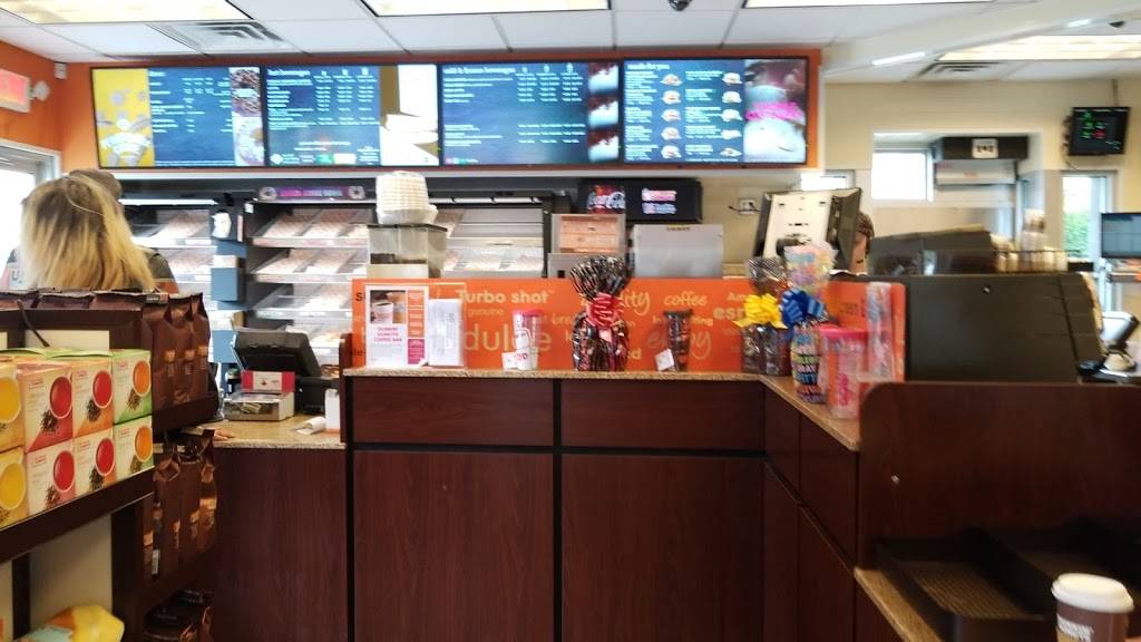 Dunkin | bakery | 134 N Mill St, New Castle, PA 16101, USA | 7246522979 OR +1 724-652-2979