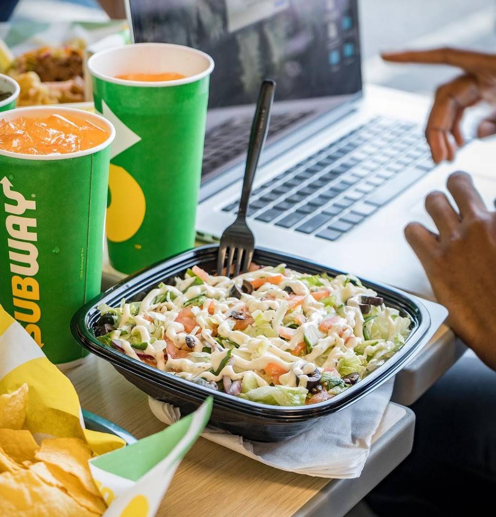 Subway | restaurant | 13876 SW 8th St, Miami, FL 33184, USA | 3052265653 OR +1 305-226-5653