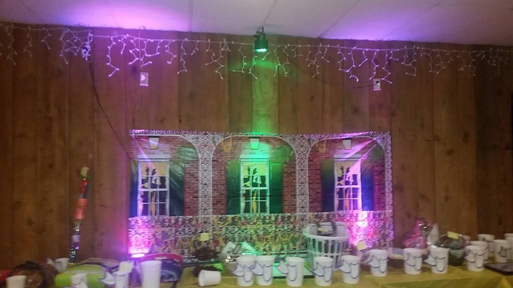 Boscobel Bowling & Banquet LLC | night club | 9716, 16971 US-61, Boscobel, WI 53805, USA | 6083752200 OR +1 608-375-2200