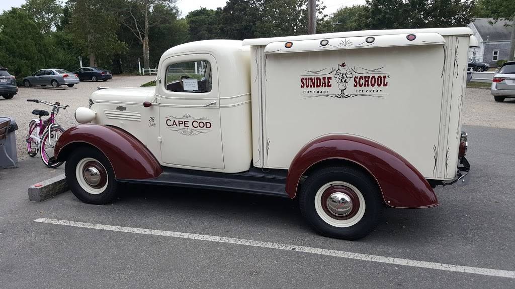 Royal Family Restaurant & Pizza | meal takeaway | 374 Lower County Rd, Dennis Port, MA 02639, USA | 5083982949 OR +1 508-398-2949