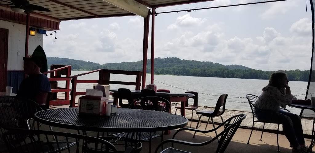 Fatboys Dream Floating Restaurant | restaurant | 3202 state route us 52, Felicity, OH 45120, USA | 5138763703 OR +1 513-876-3703