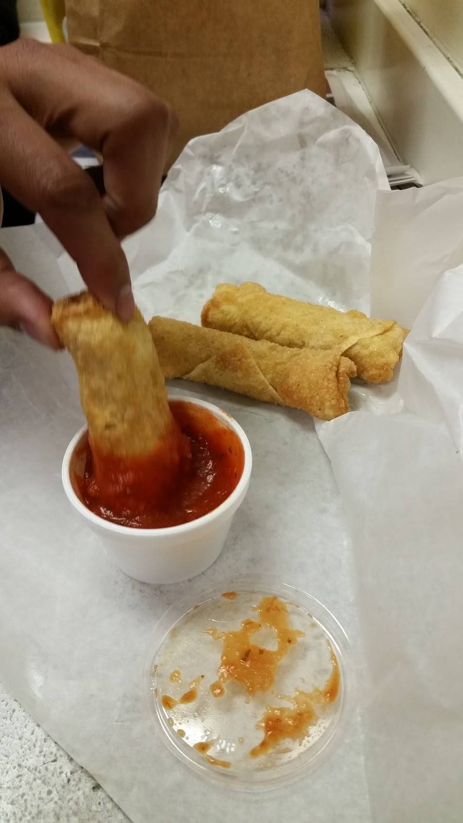 Snappy Dog Inc | restaurant | 6682 N Northwest Hwy, Chicago, IL 60631, USA | 7737756700 OR +1 773-775-6700