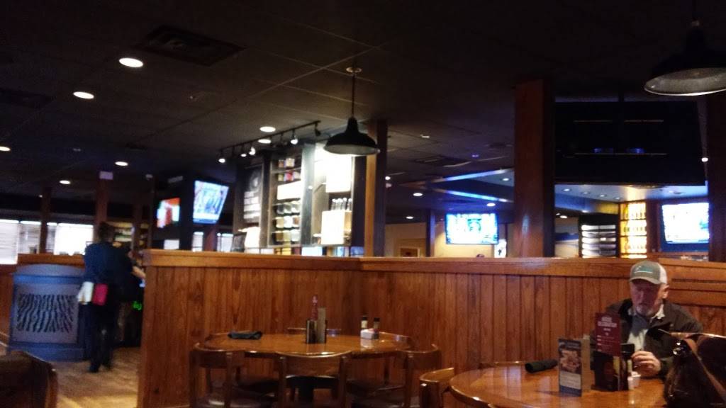 Outback Steakhouse | restaurant | 808 Interstate 45 N, Conroe, TX 77301, USA | 9367604329 OR +1 936-760-4329