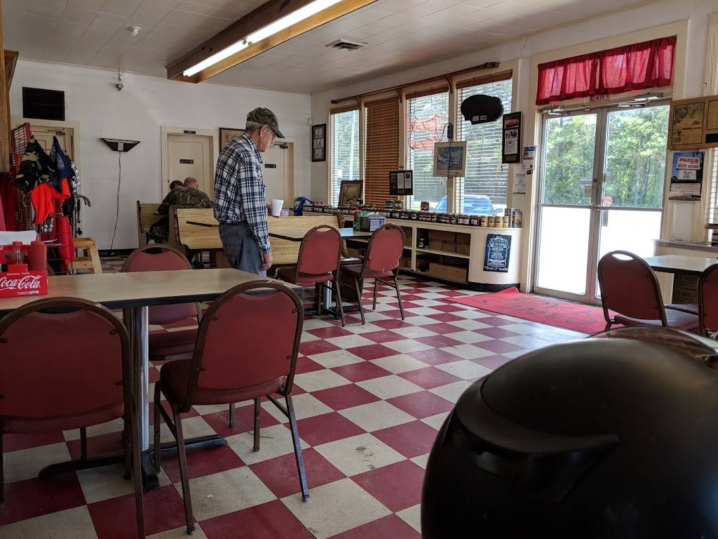 Pauls Place Famous Hotdogs | restaurant | 11725 US-117, Rocky Point, NC 28457, USA | 9106752345 OR +1 910-675-2345