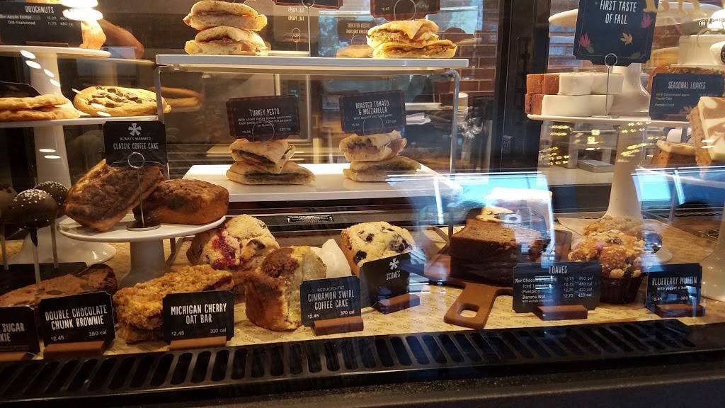 Starbucks | cafe | 575 S Lake Ave, Pasadena, CA 91101, USA | 6267950918 OR +1 626-795-0918