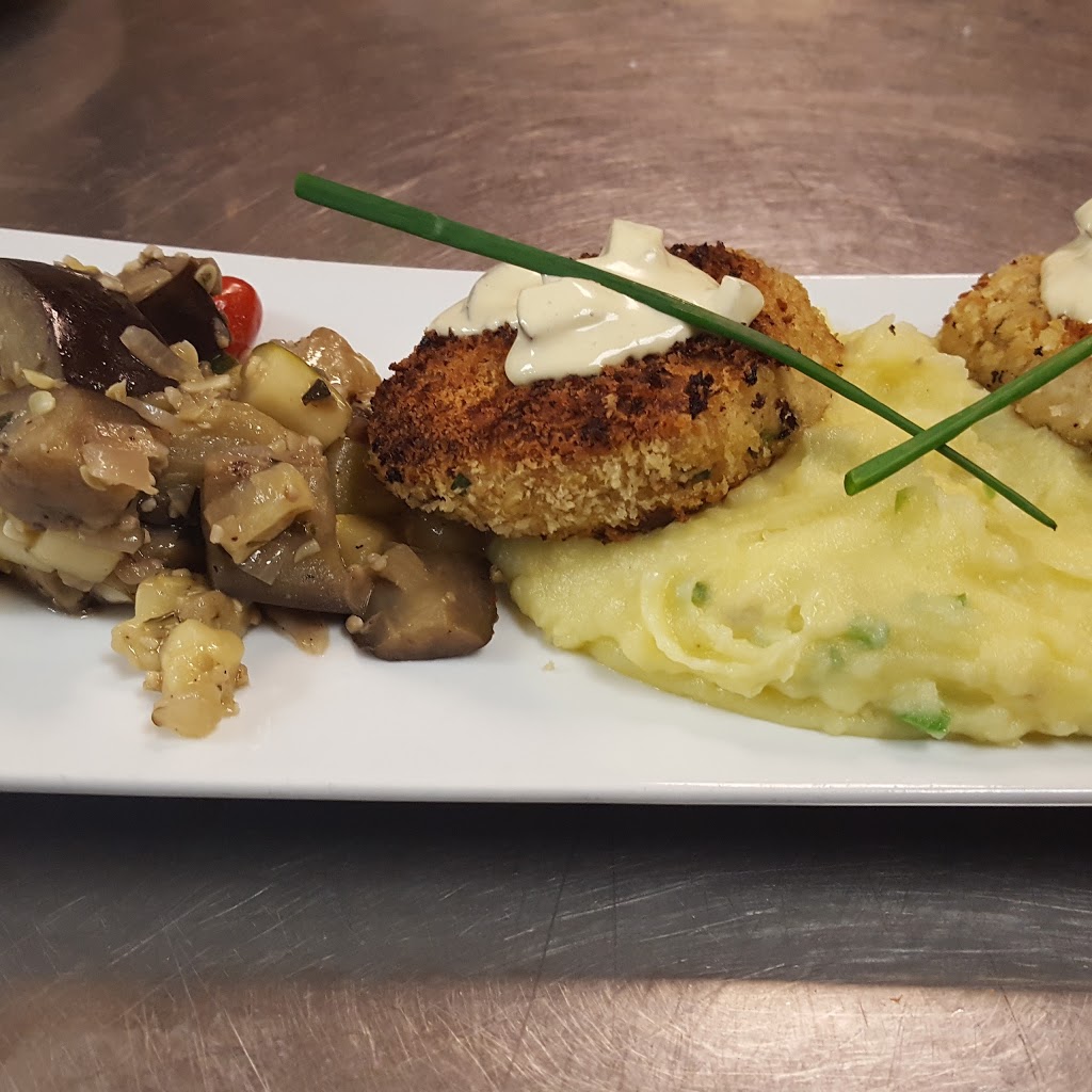 Wellington Pub | restaurant | 1541 Hertel Ave, Buffalo, NY 14216, USA | 7168339899 OR +1 716-833-9899