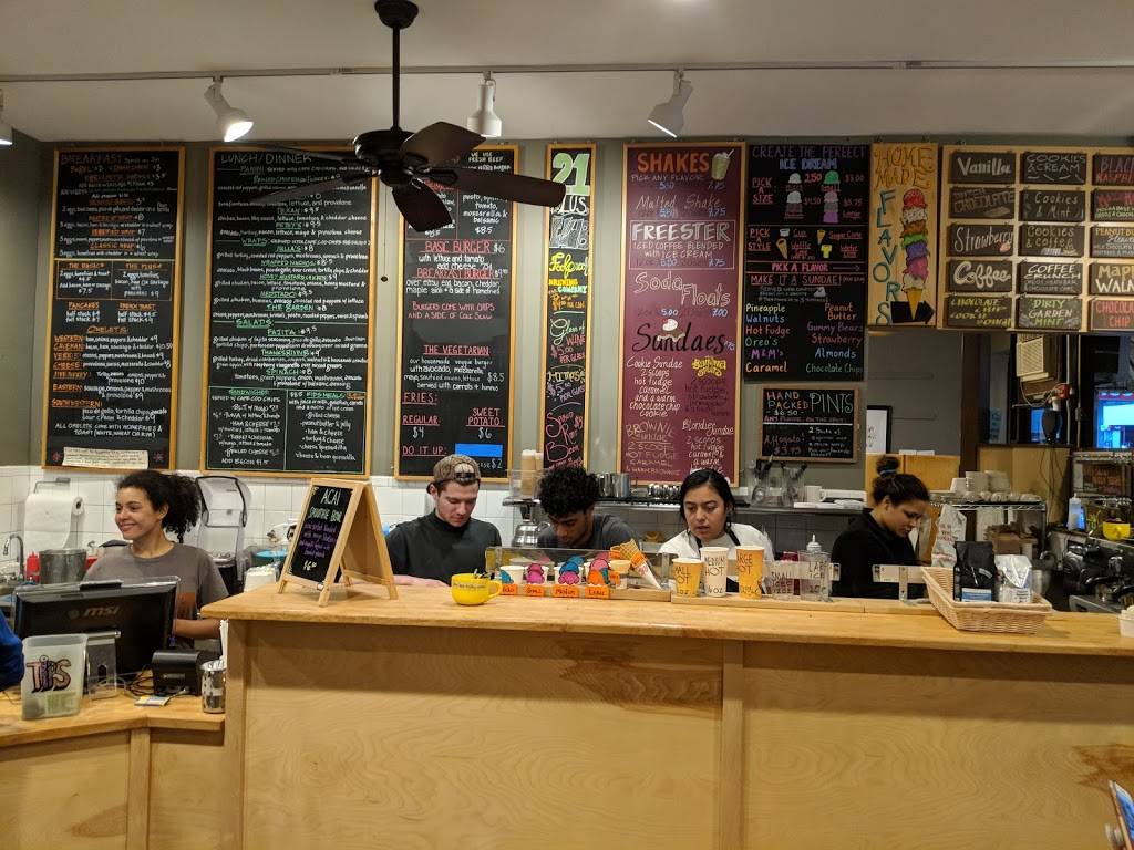 Three Sisters | cafe | 1074 Hope St, Providence, RI 02906, USA | 4012737230 OR +1 401-273-7230