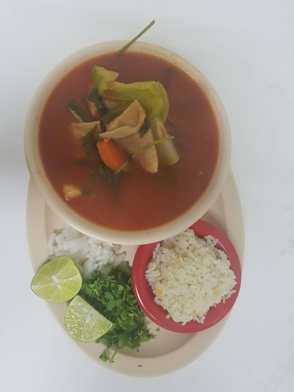 Restaurante Playa De Acapulco | restaurant | 10828 Atlantic Ave, Lynwood, CA 90262, USA | 3106353442 OR +1 310-635-3442