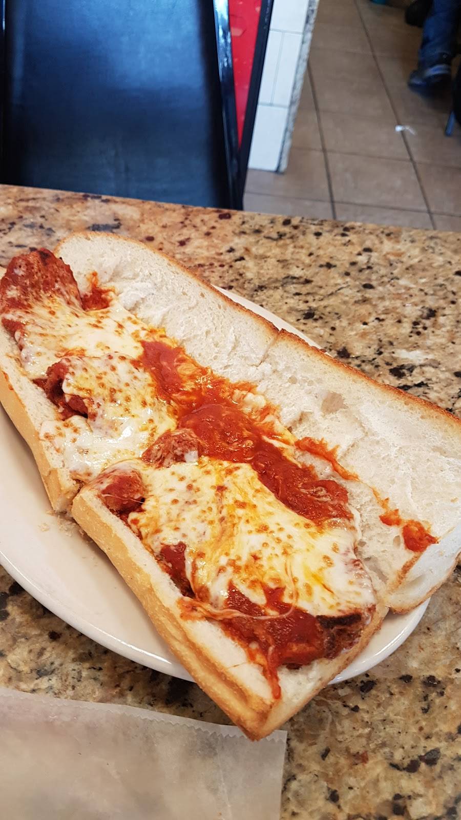 Amore Pizzeria | restaurant | 30-27 Stratton St, Flushing, NY 11354, USA | 7184450579 OR +1 718-445-0579