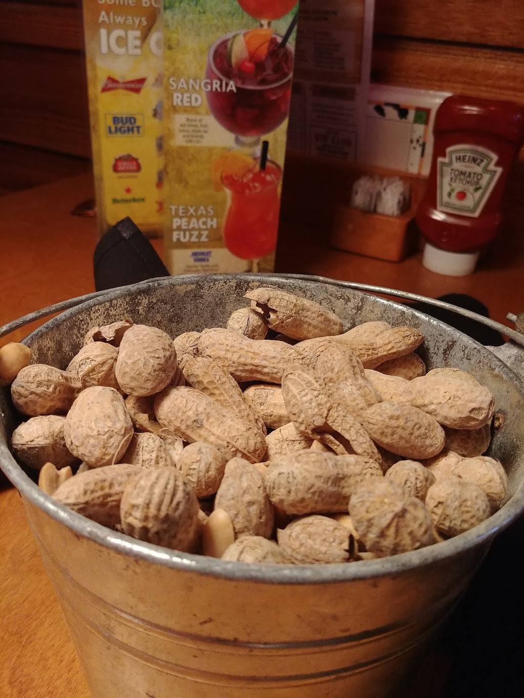 Texas Roadhouse | restaurant | 1290 N Kinzie Ave, Bradley, IL 60915, USA | 8159297427 OR +1 815-929-7427