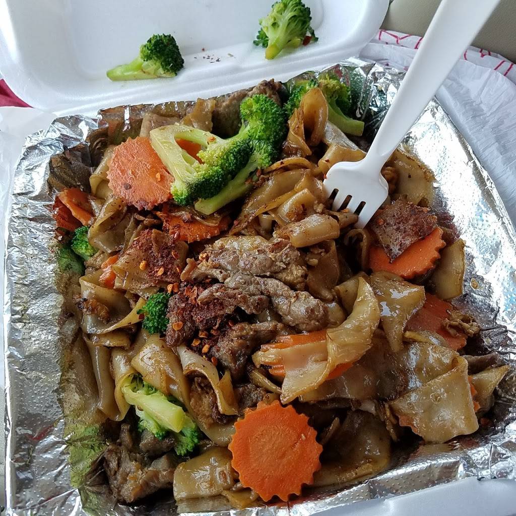 Awesome Thai Cuisine | restaurant | 18505 Victory Blvd, Reseda, CA 91335, USA | 8183441677 OR +1 818-344-1677