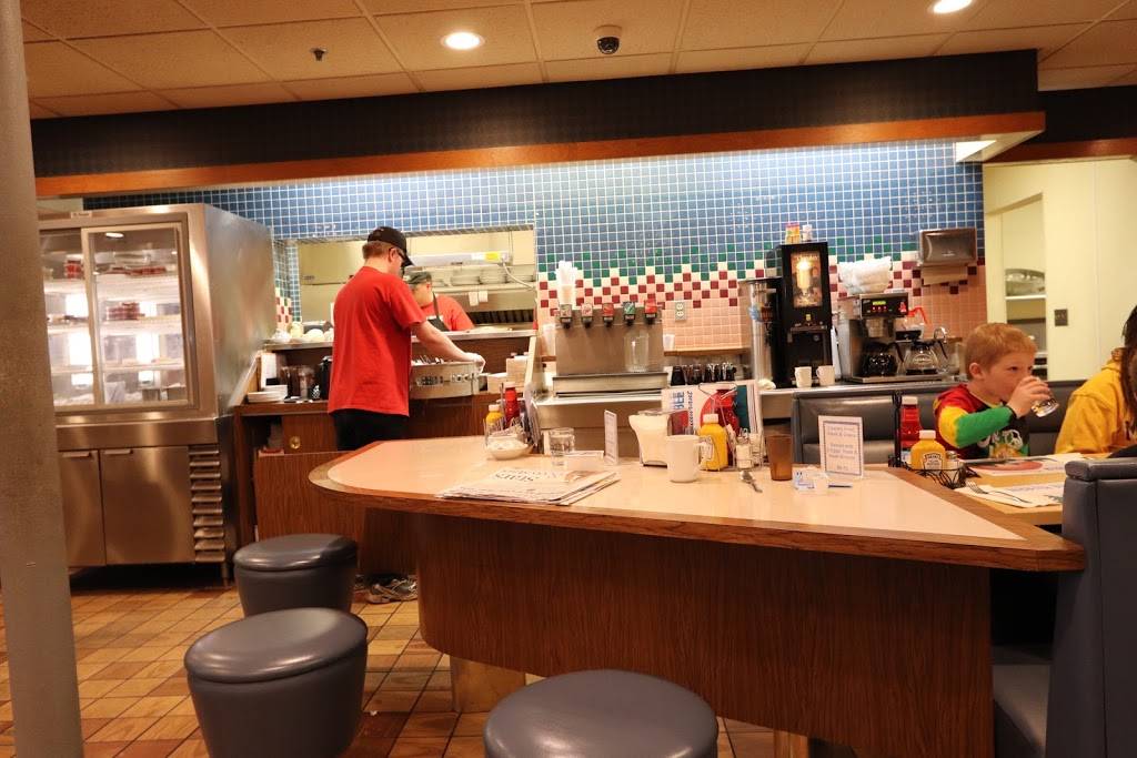 North Pole Restaurant | restaurant | 1644 Hastings Ave, Newport, MN 55055, USA | 6514599553 OR +1 651-459-9553