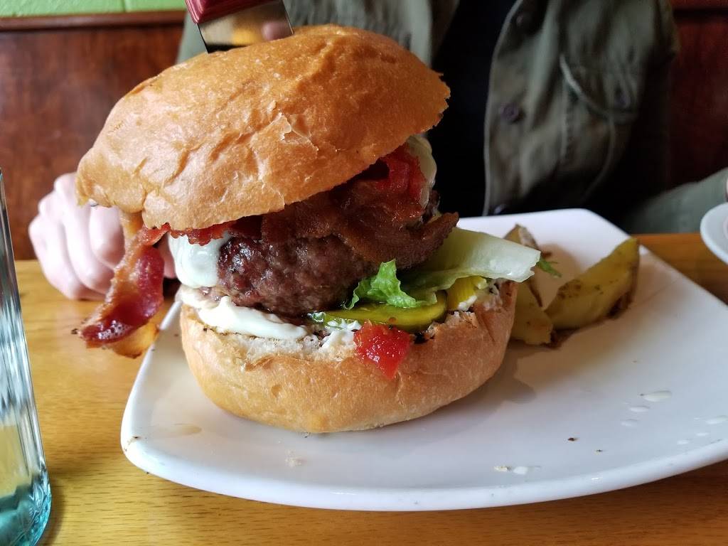 Bonfire Grill | restaurant | 425 W Main St, Tomball, TX 77375, USA | 8327029031 OR +1 832-702-9031