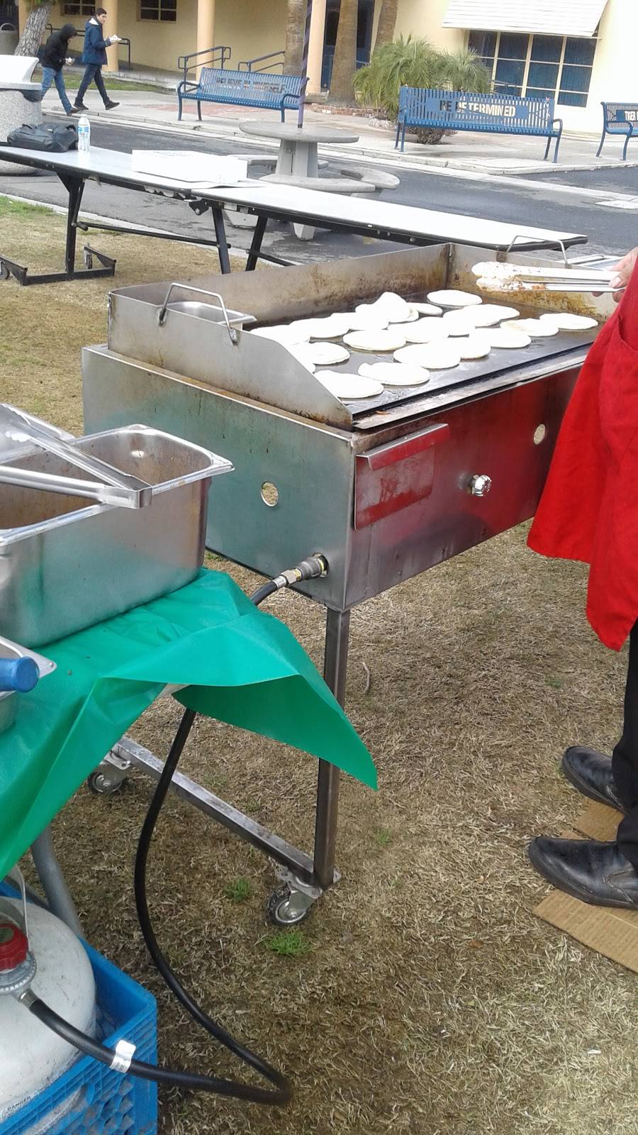 Taqueria Y Mariscos Tepa | restaurant | 401 Ellington St, Delano, CA 93215, USA | 6613701077 OR +1 661-370-1077