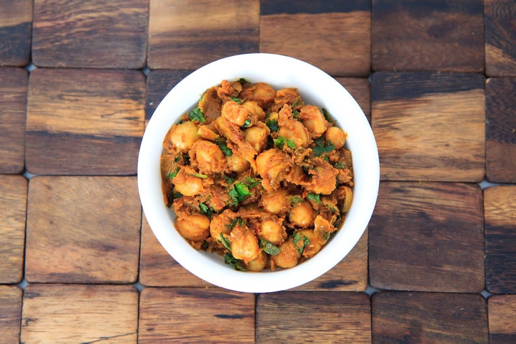 The Roll Pod Indian Restaurant - White Center | restaurant | 9602 16th Ave SW, Seattle, WA 98106, USA | 2063973336 OR +1 206-397-3336