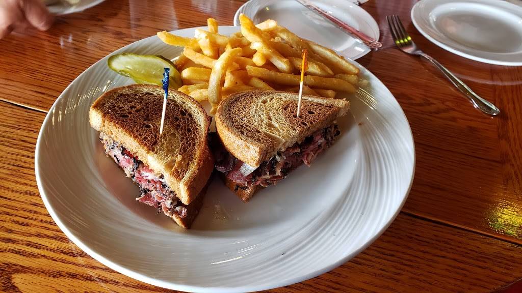 Monterey Bay Canners | restaurant | 98-1005 Moanalua Rd # Fs8, Aiea, HI 96701, USA | 8084833555 OR +1 808-483-3555