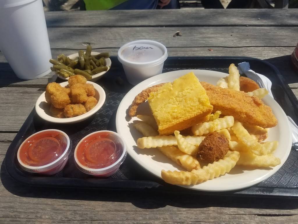 Lercys Diner West | restaurant | 1419 N Main St, Mont Belvieu, TX 77520, USA | 2815766975 OR +1 281-576-6975