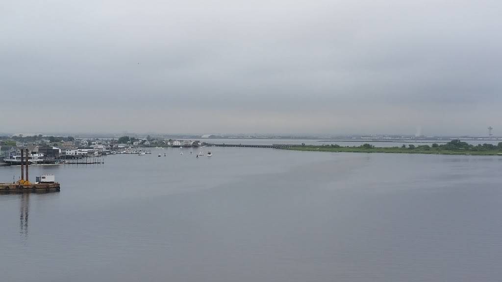 Meyermac Elmhurst | restaurant | 9118 Beach Channel Dr, Rockaway Beach, NY 11693, USA | 7184746678 OR +1 718-474-6678