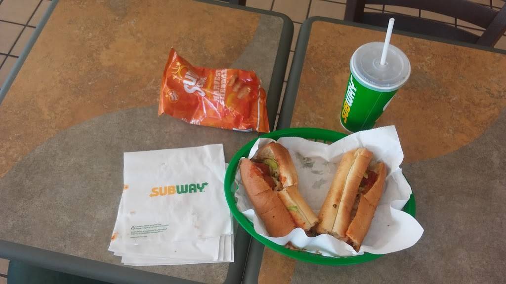 Subway | meal takeaway | 523 Lomas Blvd NW, Albuquerque, NM 87102, USA | 5059622146 OR +1 505-962-2146