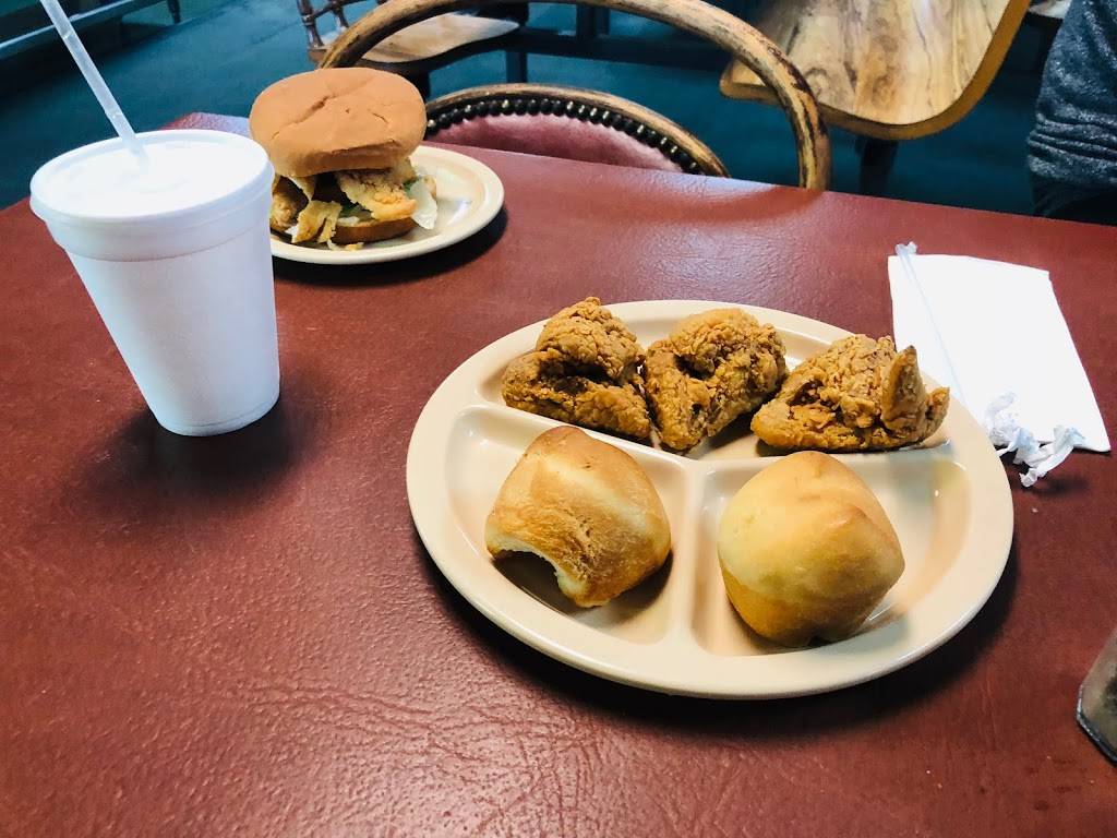 Grannys Fried Chicken | restaurant | 200 Hall Rd, Seagoville, TX 75159, USA | 9722874126 OR +1 972-287-4126