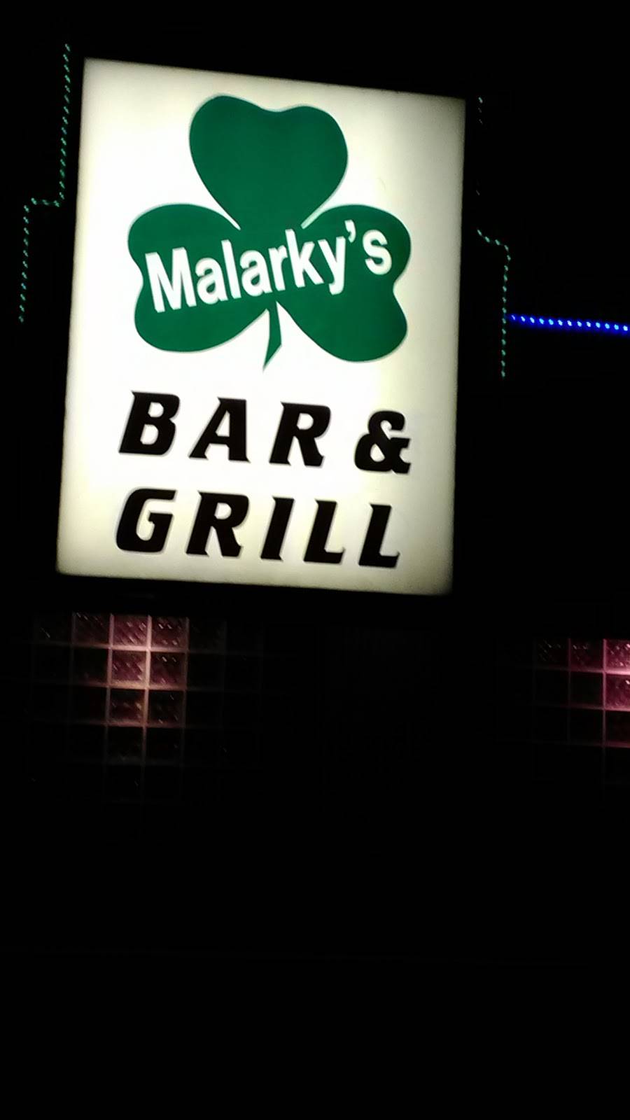 Malarkys Bar and Grill | restaurant | 147 Flindt Dr, Storm Lake, IA 50588, USA | 7127322055 OR +1 712-732-2055