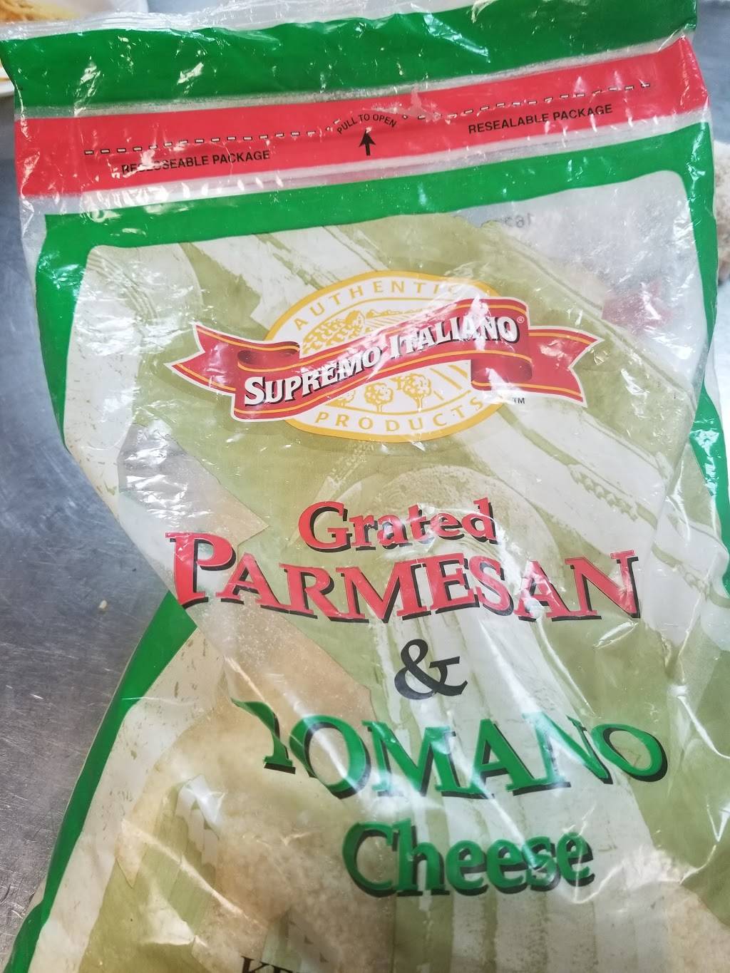 La Ecuatoriana | restaurant | 4215 Annapolis Rd # A, Halethorpe, MD 21227, USA | 4106361346 OR +1 410-636-1346