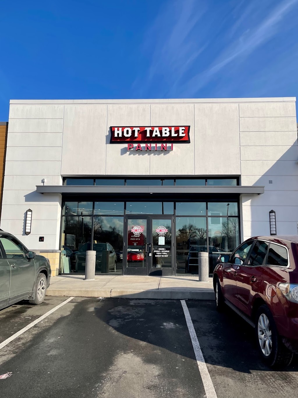 Hot Table | restaurant | 1445 New Britain Ave, West Hartford, CT 06110, USA | 9593334884 OR +1 959-333-4884