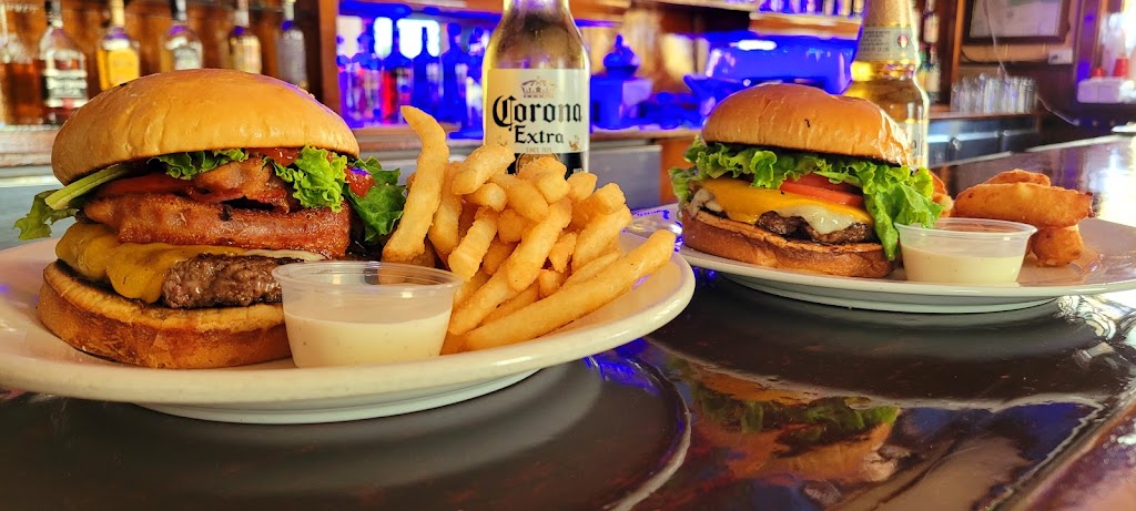 The patio pub and grill | restaurant | 2501 W Greenfield Ave, Milwaukee, WI 53204, USA | 4144553100 OR +1 414-455-3100