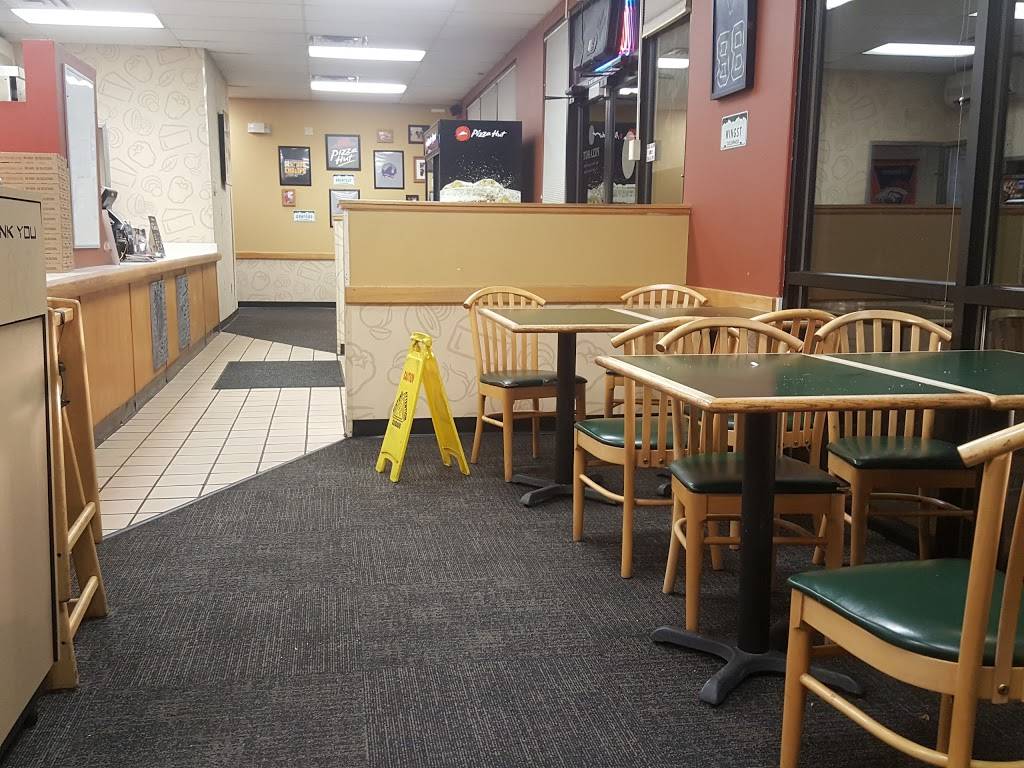 Pizza Hut | meal takeaway | 2188 W Eisenhower Blvd, Loveland, CO 80537, USA | 9702039999 OR +1 970-203-9999