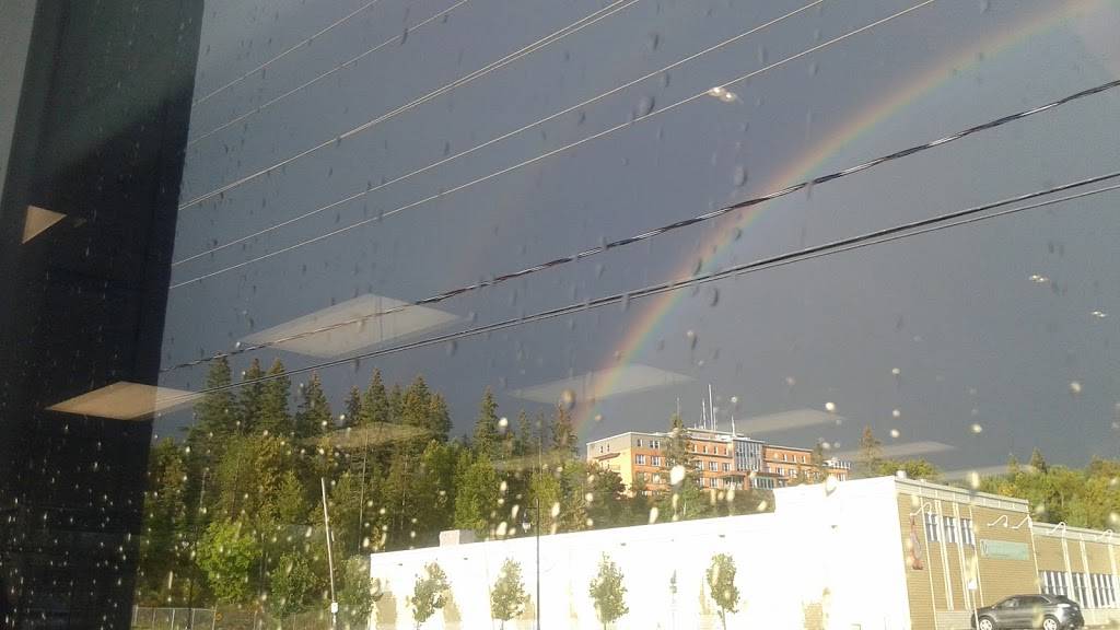 Valentine | restaurant | 288 Boulevard Desjardins, Maniwaki, QC J9E 2E5, Canada | 8198920802 OR +1 819-892-0802