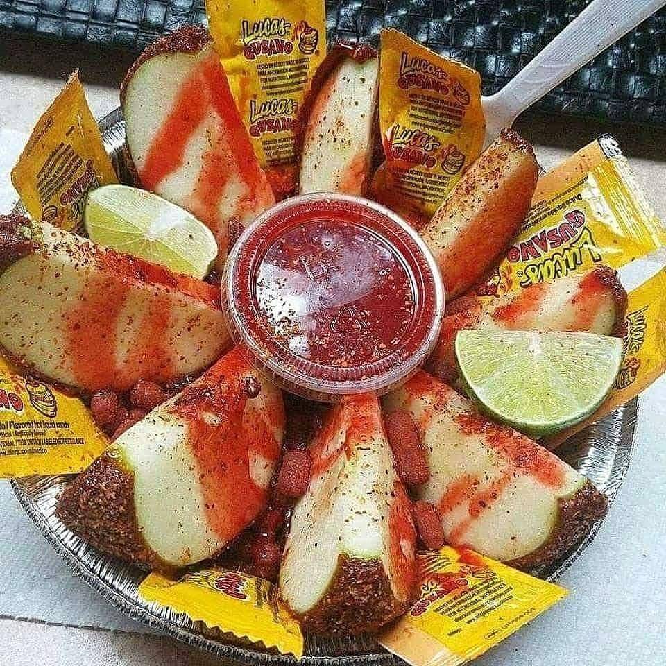 Nubias Drive Thru | restaurant | 4002 Urban Ave, Dallas, TX 75227, USA | 4697097520 OR +1 469-709-7520