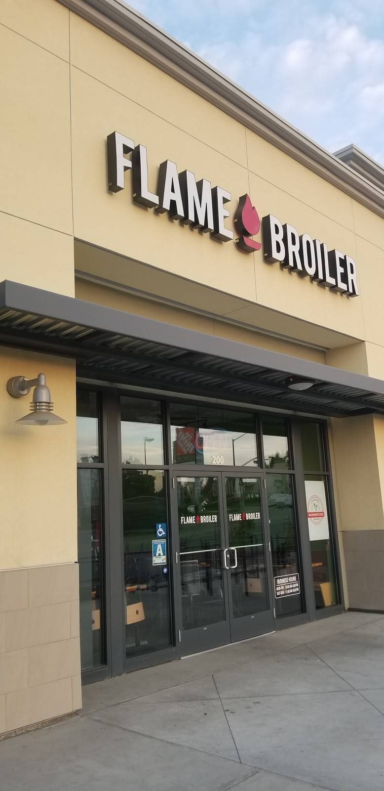Flame Broiler | restaurant | 2630 Mt Vernon Ave #200, Bakersfield, CA 93306, USA | 6618712000 OR +1 661-871-2000