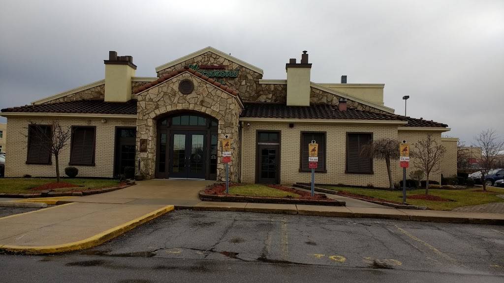 Romanos Macaroni Grill | restaurant | 17095 Southpark Center, Strongsville, OH 44136, USA | 4408783000 OR +1 440-878-3000