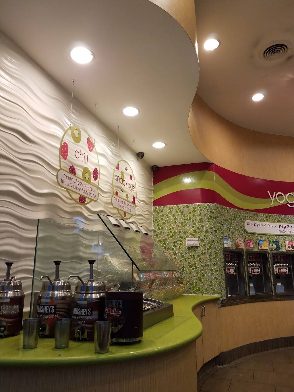 Menchies Frozen Yogurt | bakery | 732 Montana Ave, Santa Monica, CA 90403, USA | 3103934242 OR +1 310-393-4242