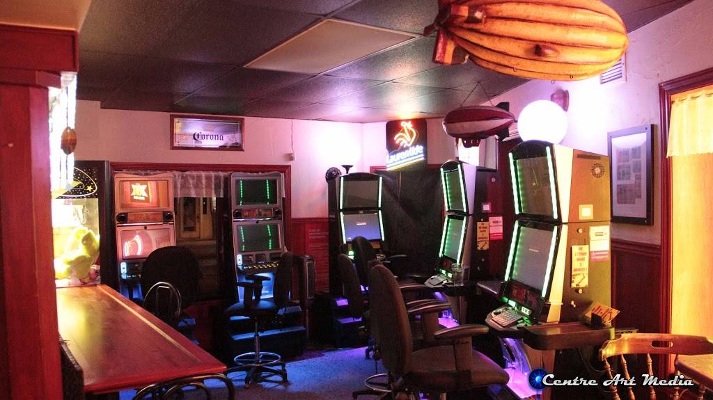 Bar Grand Tronc | night club | 1180 Avenue Laframboise, Saint-Hyacinthe, QC J2S 4W8, Canada | 4502504011 OR +1 450-250-4011