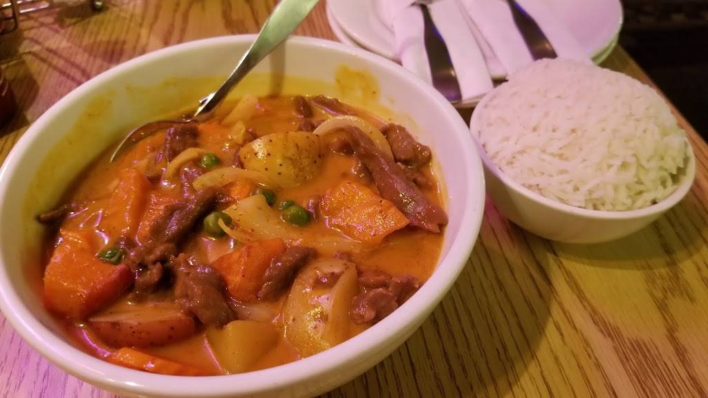 Thai On Clark | restaurant | 4641 N Clark St, Chicago, IL 60640, USA | 7732752620 OR +1 773-275-2620