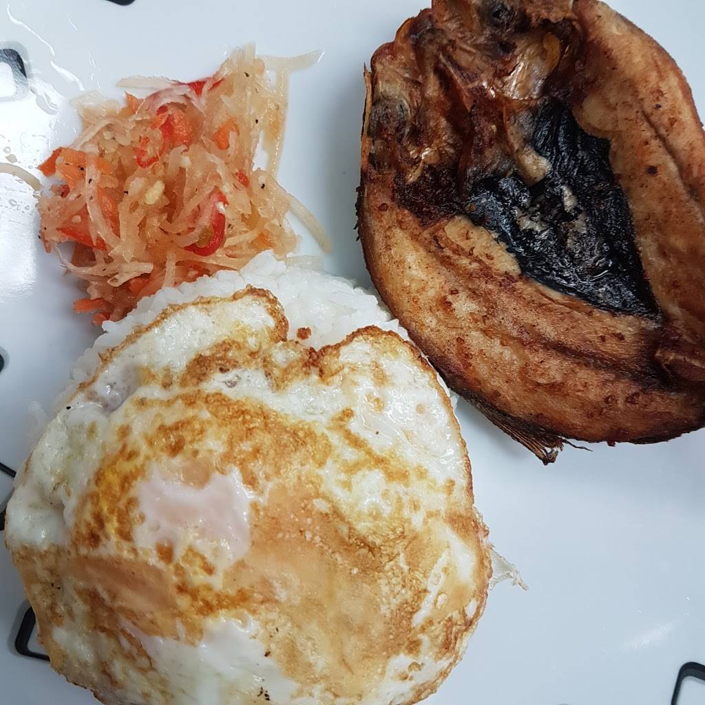 Lolas Kusina | restaurant | 96 Rexdale Blvd #4, Etobicoke, ON M9W 1N7, Canada | 4167924742 OR +1 416-792-4742