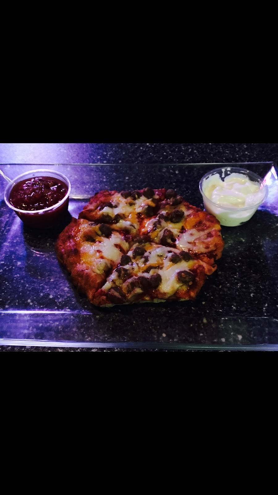 Showcase Bar | restaurant | 5015 Turney Rd, Garfield Heights, OH 44125, USA | 2168837469 OR +1 216-883-7469