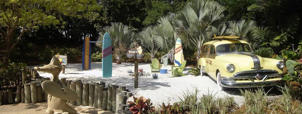 Lowtide Lous | restaurant | 4401 Floridian Way, Orlando, FL 32830, USA | 4079393463 OR +1 407-939-3463