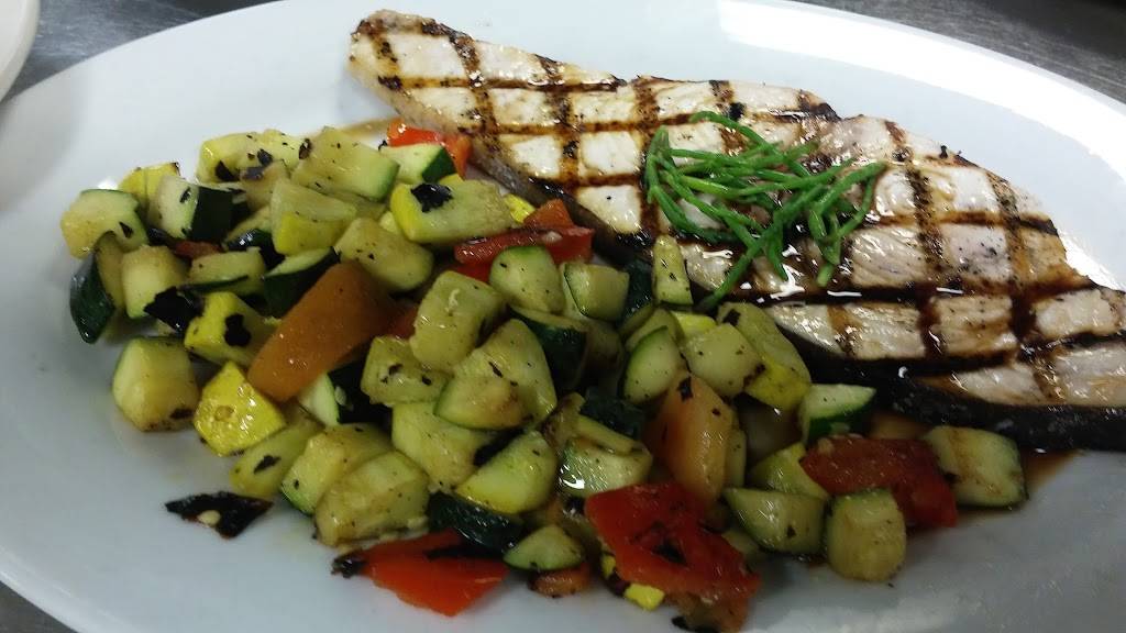 Maine Street Coastal Cuisine | restaurant | 24 W Main St, Cartersville, GA 30120, USA | 7703343813 OR +1 770-334-3813