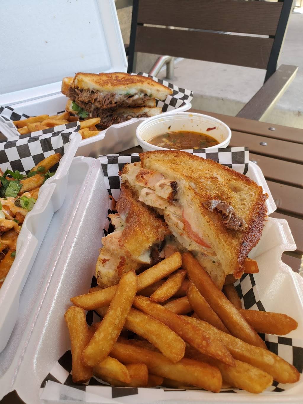 The Melt on Wheels | restaurant | Inside Craft Beer Cellar, 907 Franklin St, Houston, TX 77002, USA | 7132270199 OR +1 713-227-0199